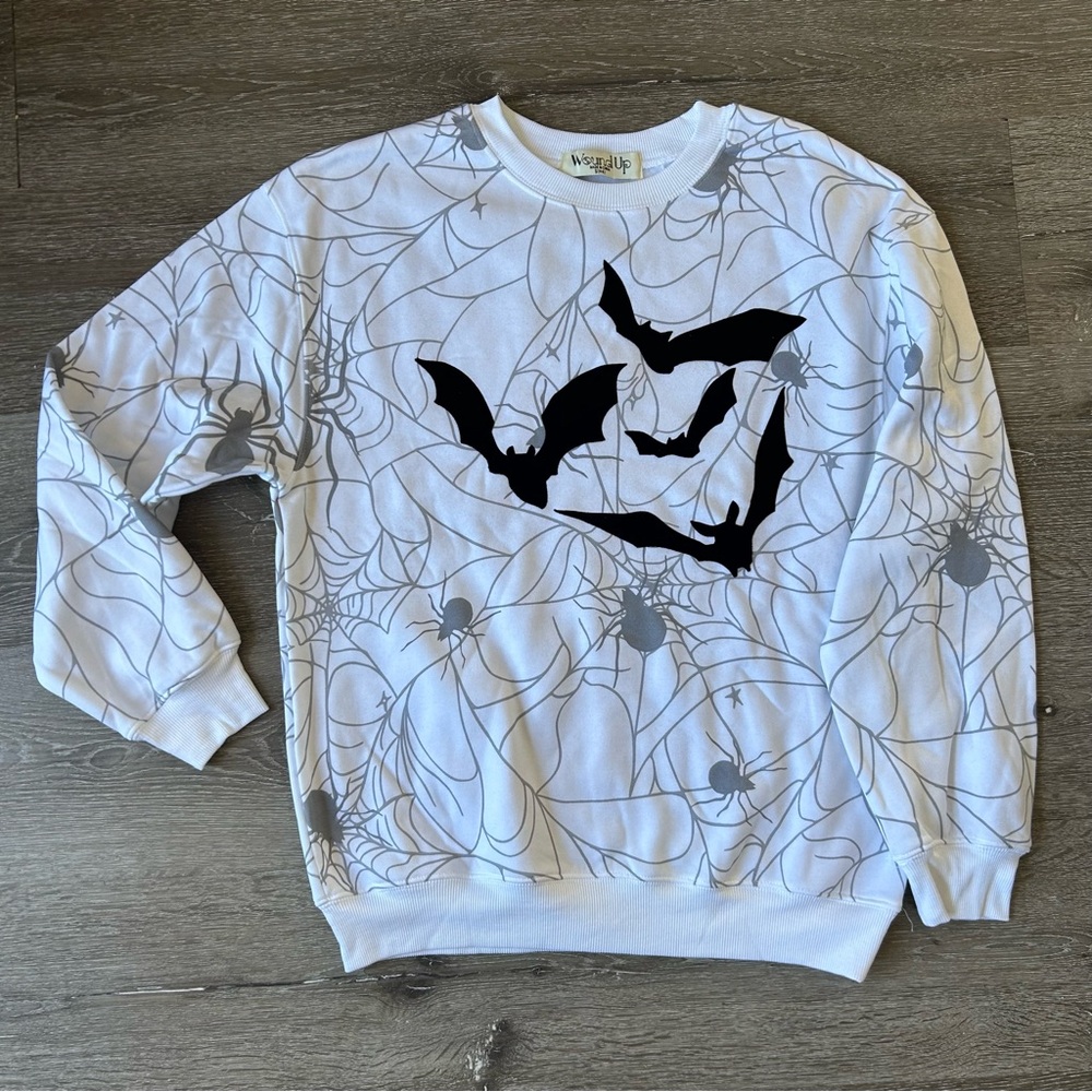 NWT Small Halloween Crew Neck Sweater Black White Gray Spider Web Bats